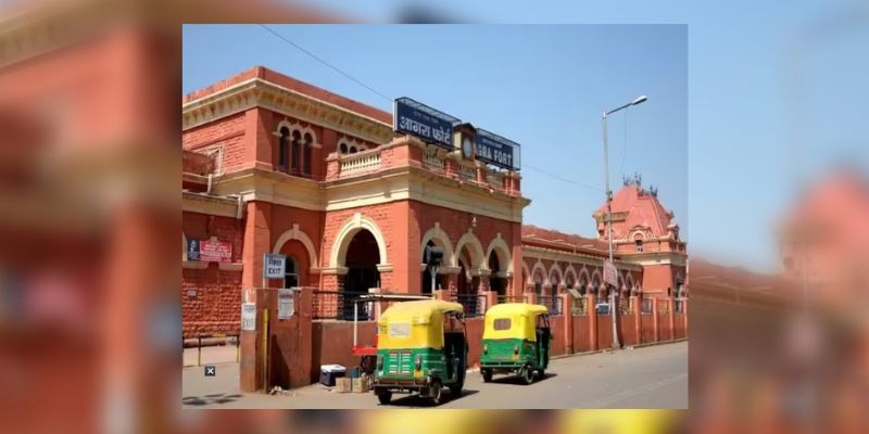 Agra Fort-Ajmer Intercity Express 