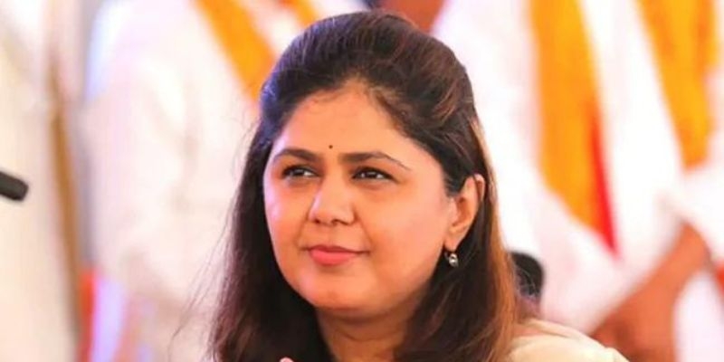 Pratahkal - Mumbai - Pankaja Munde's reply on worker's question raised 'storm'