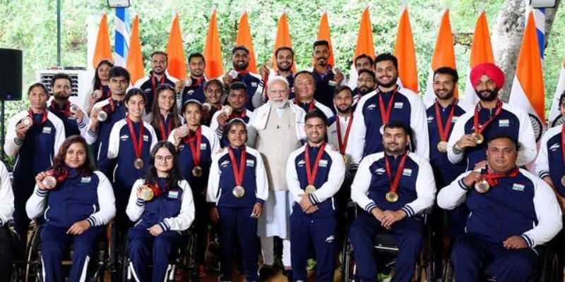 Modi meets paralympians